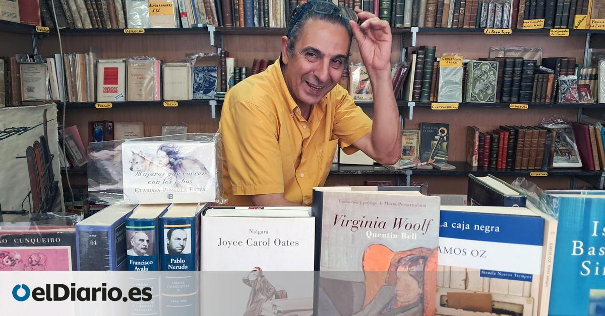Cerca de 40.000 personas han pasado por las casetas de la Feria del Libro Viejo de Santander