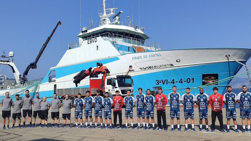 Presentación del Balonmán Cangas Frigoríficos del Morrazo 2025/26