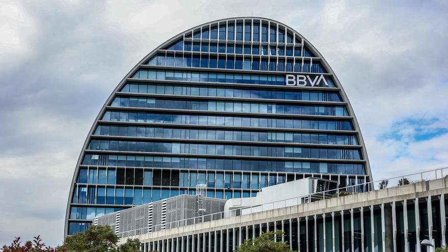 El BBVA sigue adelante con la opa sobre el Banco Sabadell
