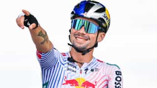 El equipo Movistar y Primoz Roglic, muy cerca