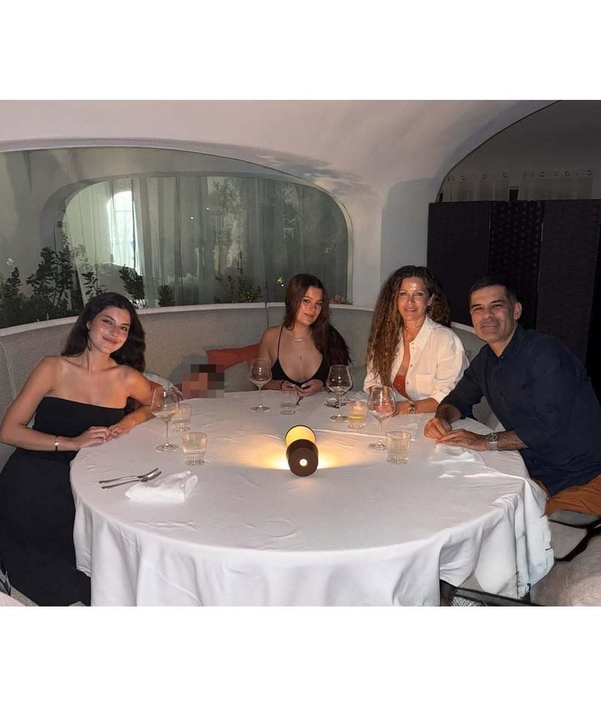 La familia de Jaydy Michel y Rafa Márquez, al completo