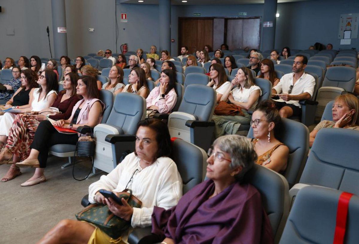 Público asistente a la ponencia en el Palacio de Congresos.