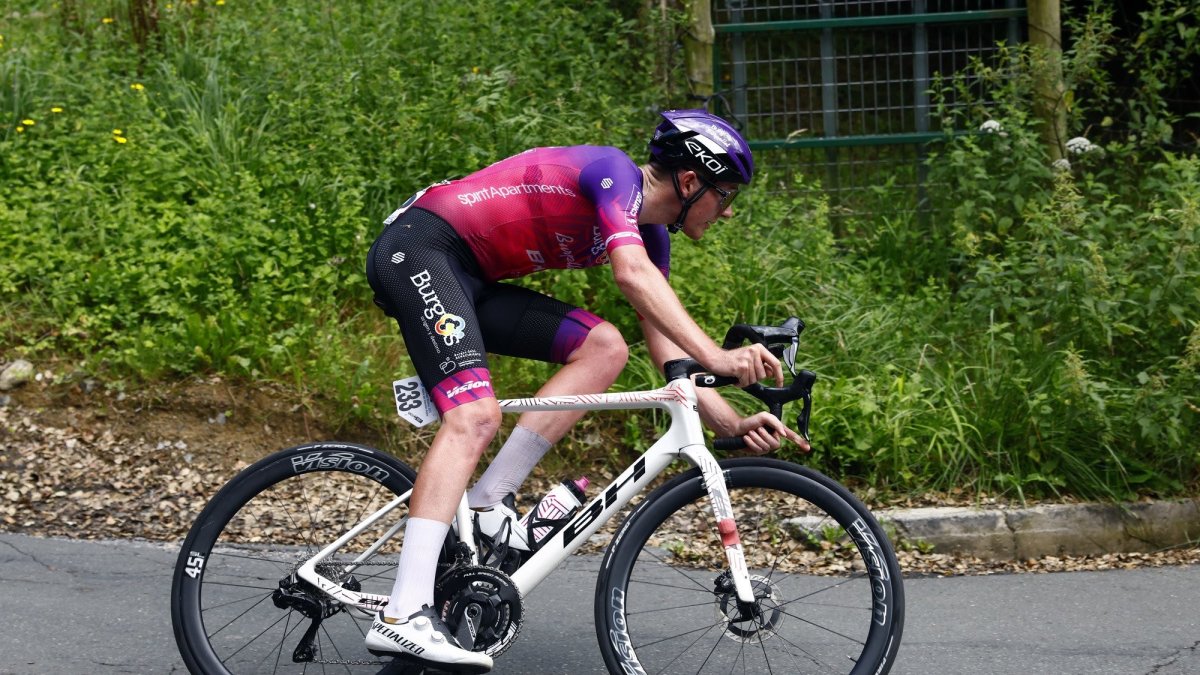 El Burgos Burpellet BH, protagonista en la Clásica de San Sebastián con Burnett en la escapada