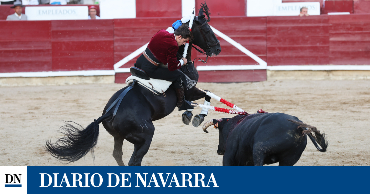 Guillermo Hermoso de Mendoza toma la corona en Estella