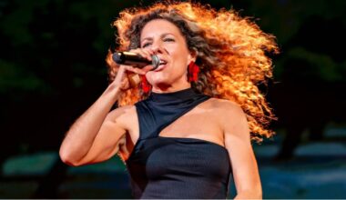 Aisha Ruah en el escenario, una rapera para Dios