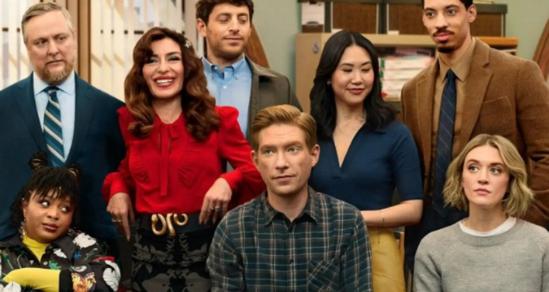 Así es 'The Paper', el spin-off de 'The Office' que encabeza Domhnall Gleeson y trae a un viejo conocido