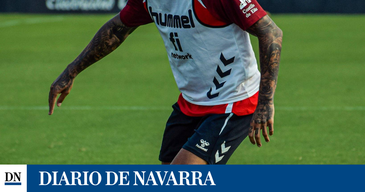 Aridane se entrena con el Eldense a la espera de su futuro