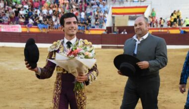 Cob cortó las dos orejas del eral de Guadalest con el que se presentó en la plaza de Roa.