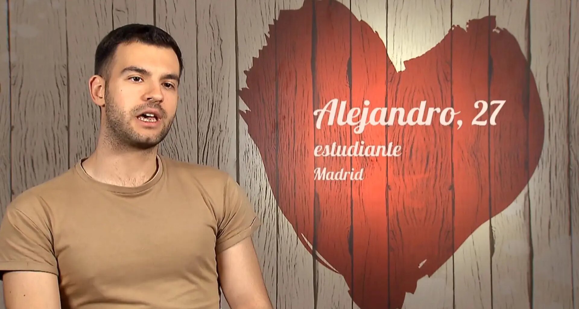 Alejandro rechaza a su cita en 'First Dates' por su pasión por España: "Eso es 'red flag'"
