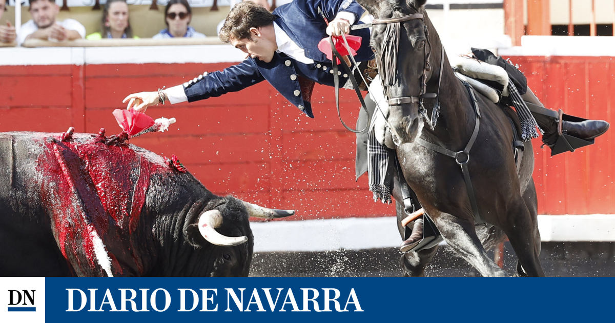 Oreja para Guillermo Hermoso de Mendoza e histórico indulto al sexto toro de Borja Jiménez en Bilbao