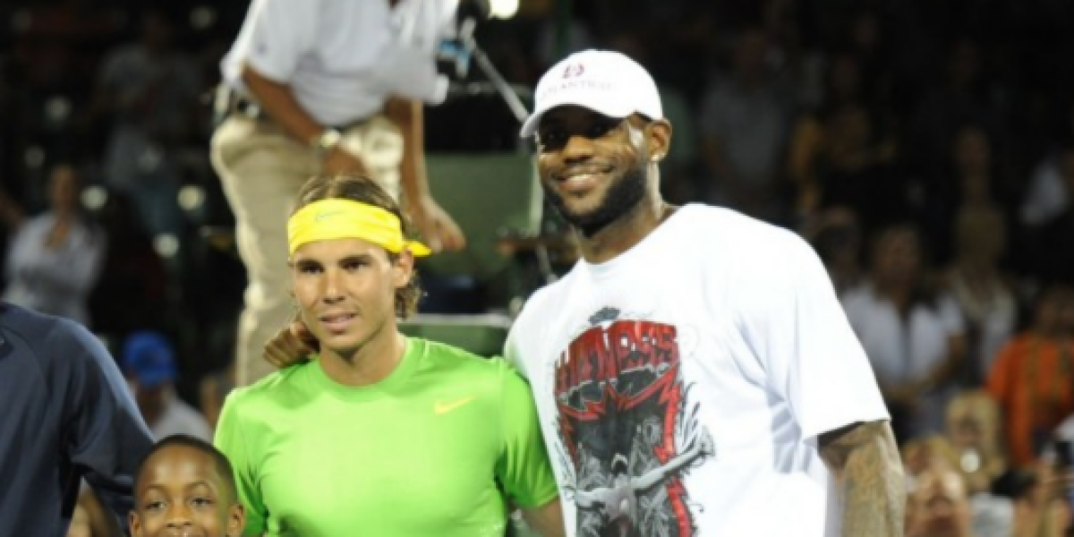LeBron se ‘flipa’ con el golf pero necesita que Nadal le dé clases