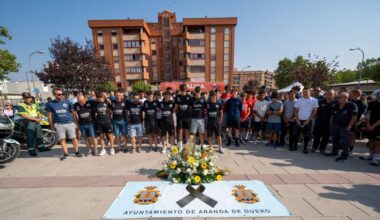 La Vuelta Ciclista Junior a la Ribera del Duero rinde homenaje a Iván Meléndez Luque, el corredor fallecido en su segunda etapa