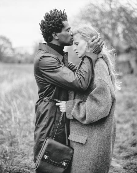 Romántico.Mark Miller y Lara Stone para ‘The New York Times Style Magazine’, 2014