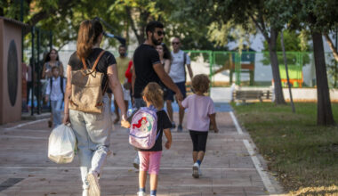 El rechazo de la educación concertada al sistema de banco de libros gratuitos encarece la vuelta al cole en el País Valencià