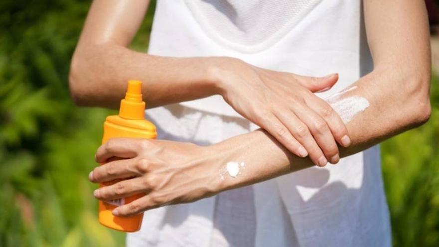 ¿Cada cuánto tiempo es recomendable aplicar el protector solar?