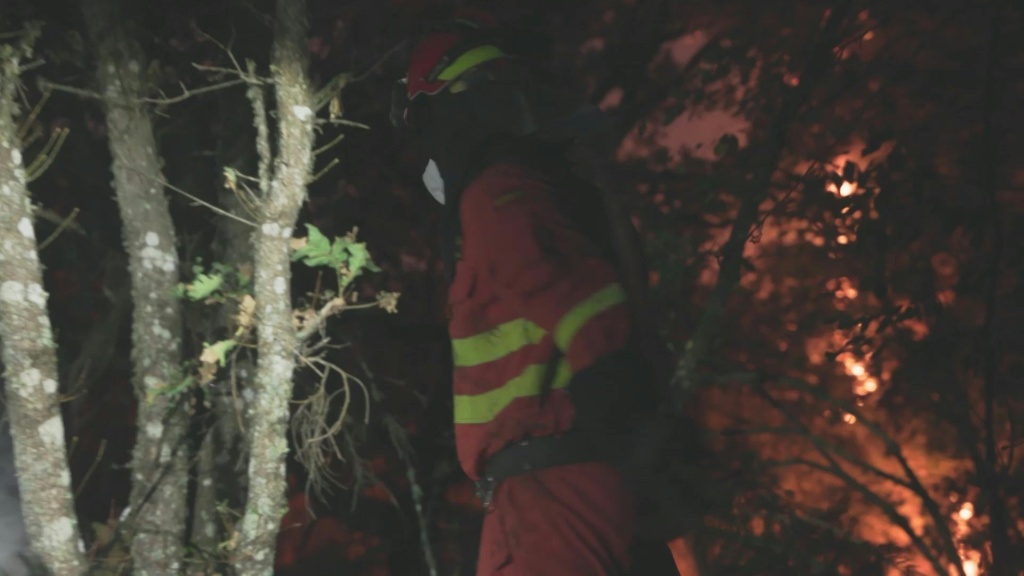 Pedro Sánchez avisa de "horas difíciles" en la lucha contra los incendios en España