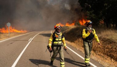 Guerra entre Puente y Mañueco por la gestión de la Junta de Castilla y León en lo peor de los incendios