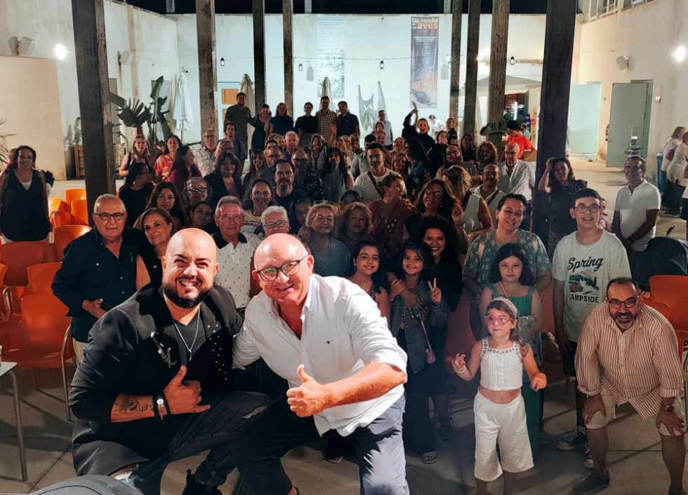 Germán Morales llena con su música el Parque de Los Toruños en el ciclo 4Lunas