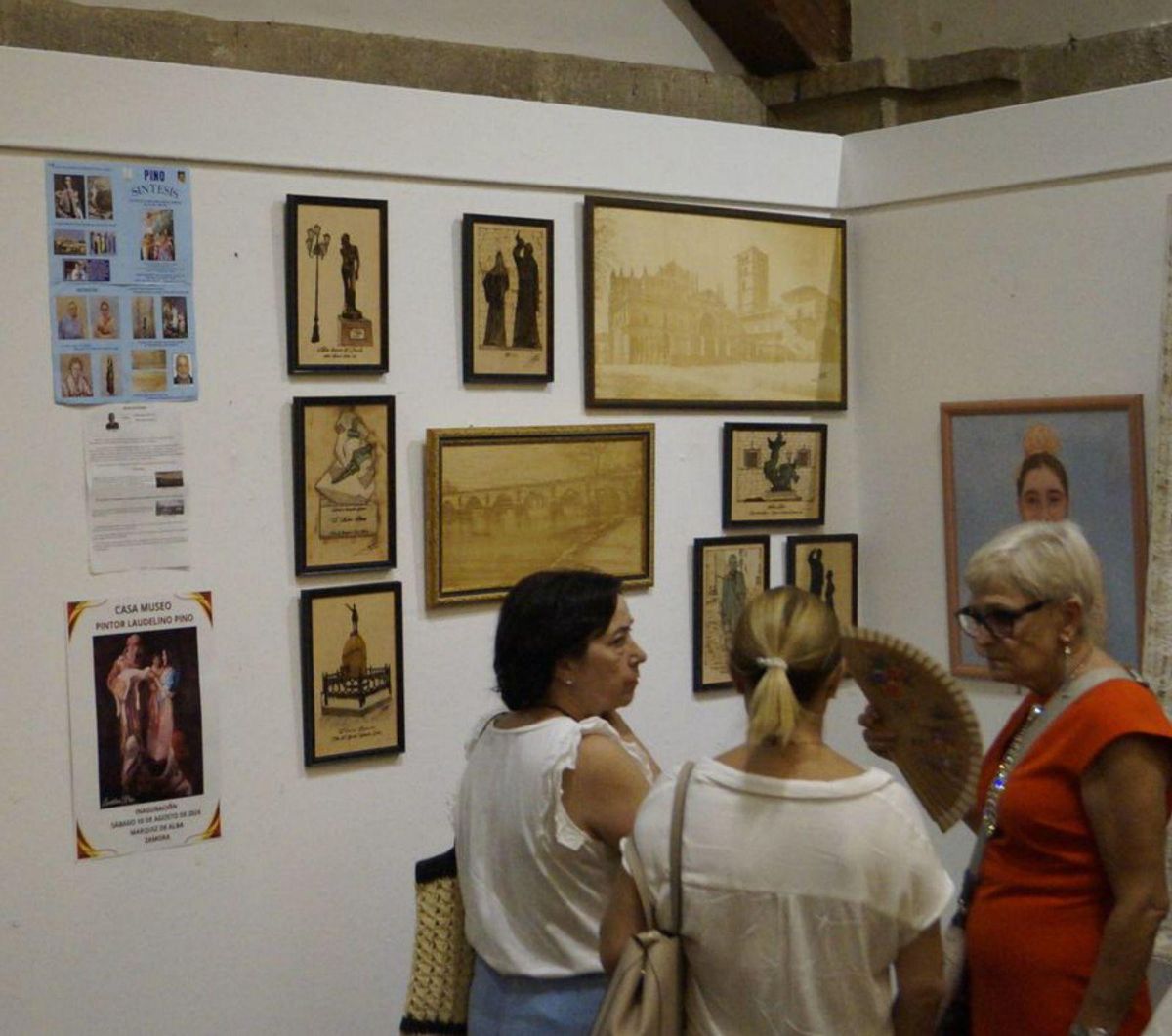 Pinturas y pirograbados unidos en la Encarnación