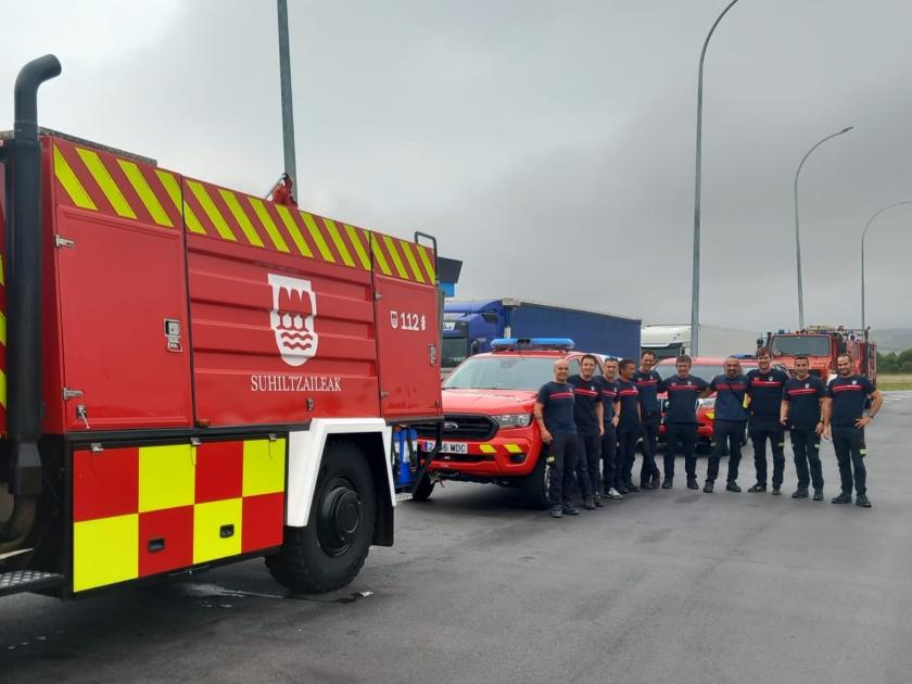 Un grupo de bomberos de Gipuzkoa parte hoy hacia León para reforzar las labores de extinción de incendios