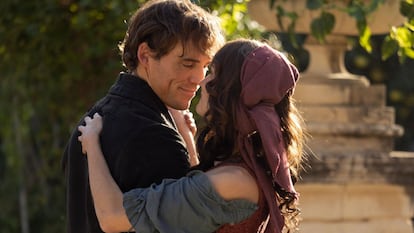 Sam Claflin y Ana Girardot, en 'El conde de Monte Cristo'.