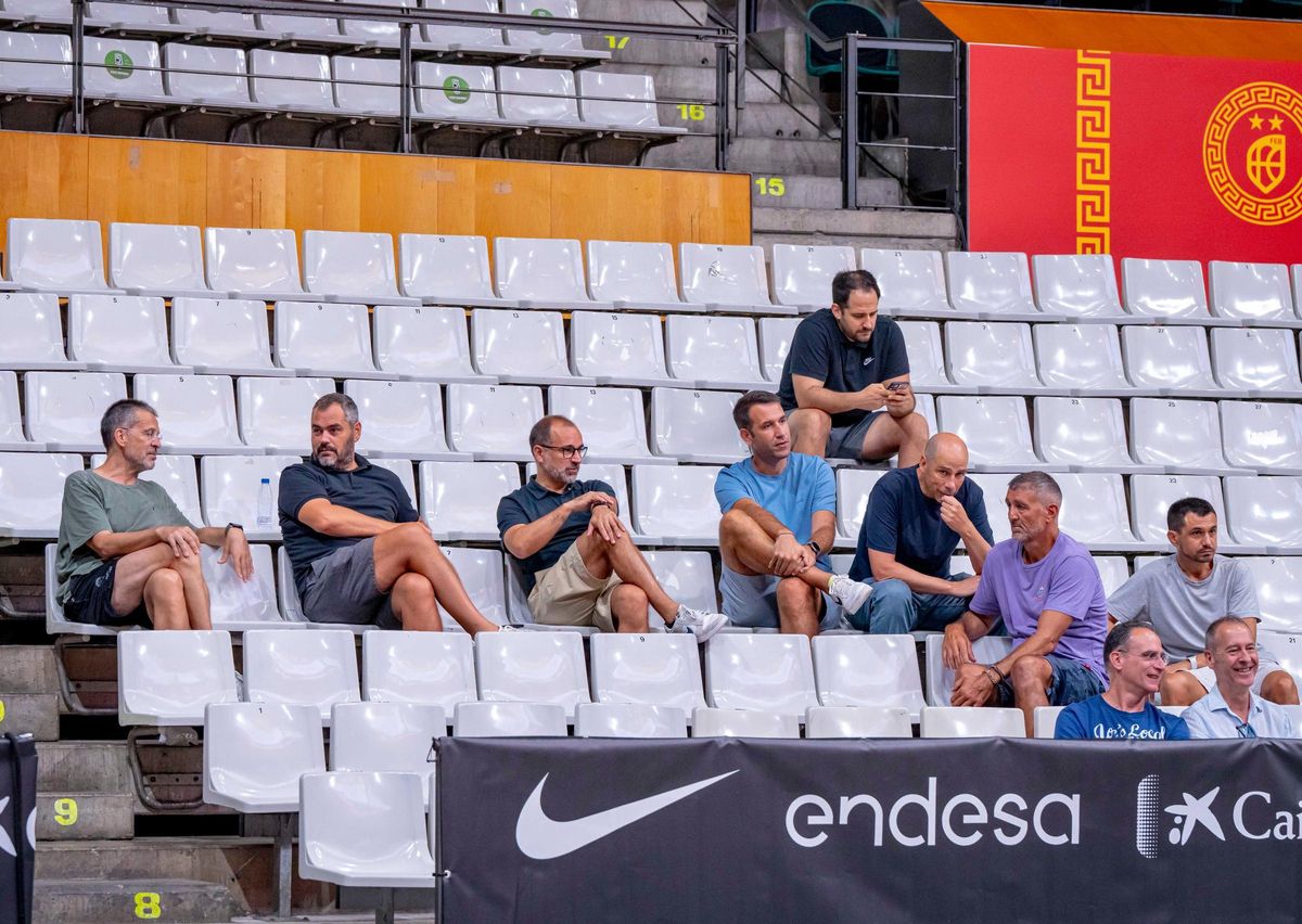 Entrenadores como Pedro Martínez, Dani Miret o Joan Peñarroya presenciaron uno de los entrenamientos de la selección española en el Olímpic de Badalona
