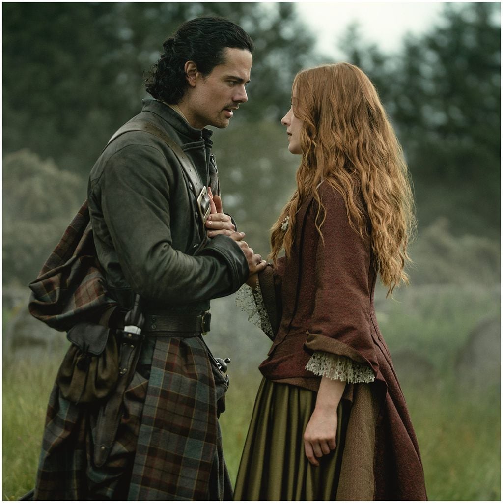'Outlander. sangre de mi sangre' promete enamorar con sus apasionados romances como ya hizo su predecesora