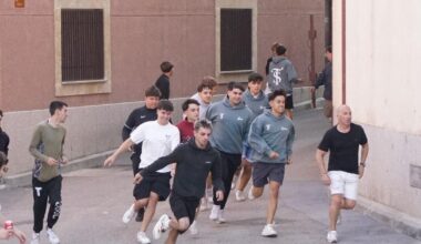 Alba de Tormes arranca el día con adrenalina y tradición en su encierro y capea