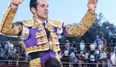 Antonio Linares triunfa en Puebla de Don Rodrigo y corta cuatro orejas