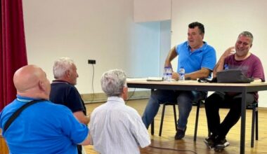 Paco Cañamero ofrece una lección de tauromaquia en la presentación en Cantalpino de su libro ‘Juan José, torero’ - SALAMANCArtv AL DÍA