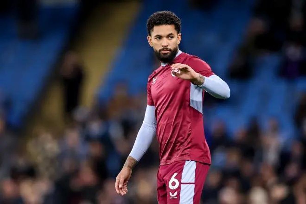 Douglas Luiz - AV