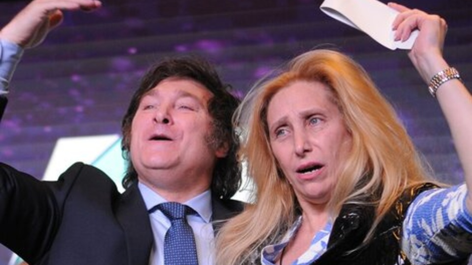 Silenzio Stampa: Javier Milei volvió a postear pero de las coimas de ANDIS ni noticias | Compartió tuits que celebran a su hermana Karina