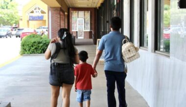 &quot;Tenemos miedo, ya casi no salimos&quot;: el día a día de inmigrantes latinos en Atlanta