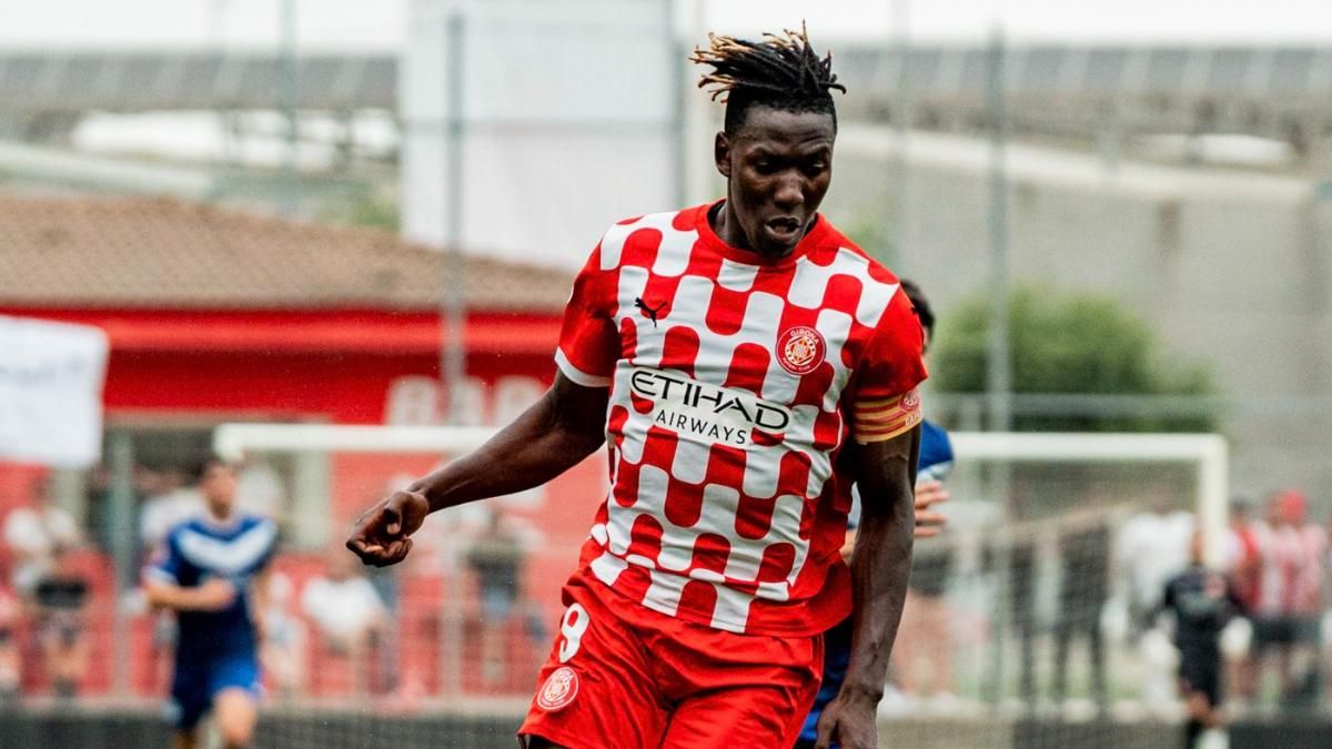 Dawda Camara, delantero del Girona