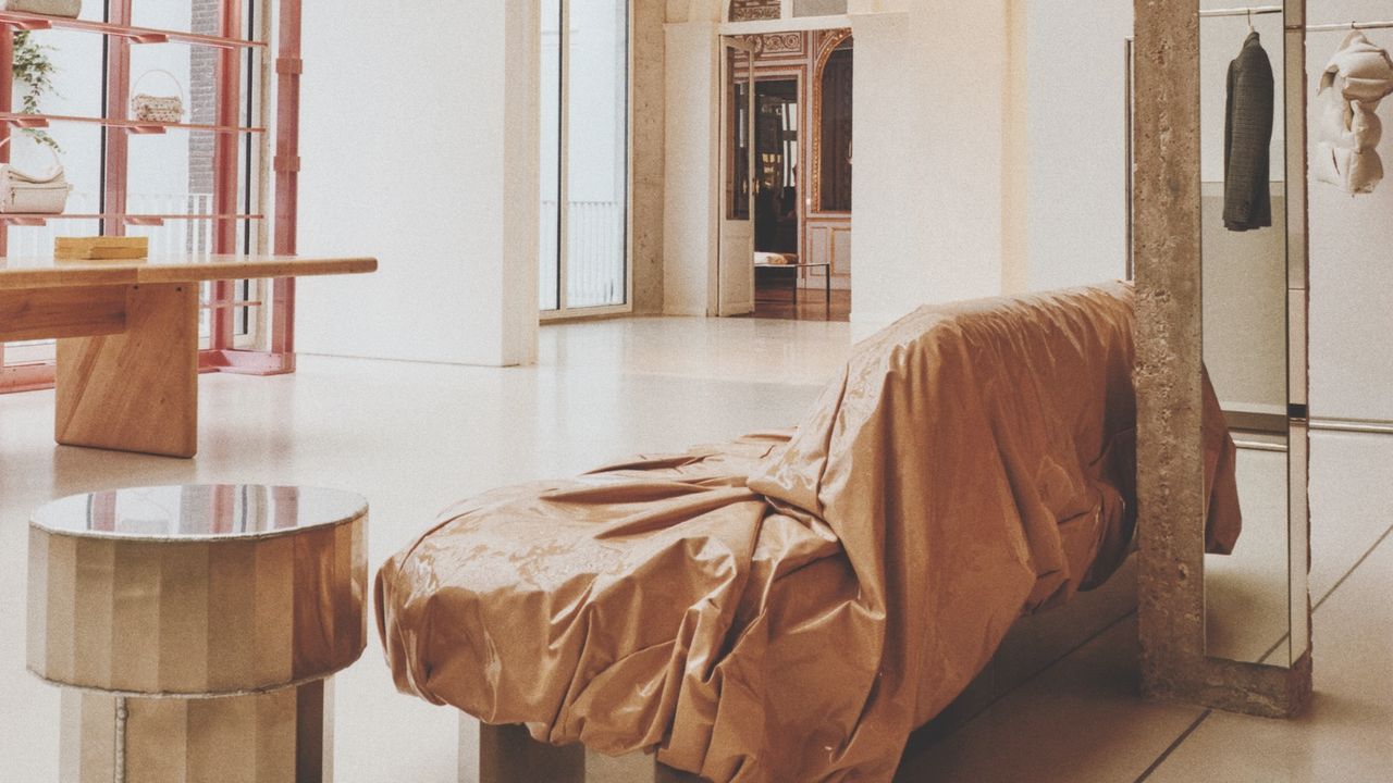 Así es la nueva sede de Acne Studios en París: “Elegimos espacios con buen karma”