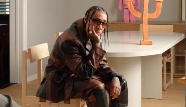 Entramos en el ático ‘arty’ de Tyga en Barcelona: “Me encanta la ciudad, la vista al mar, las palmeras... y poder contemplar el estadio de fútbol desde la terraza”