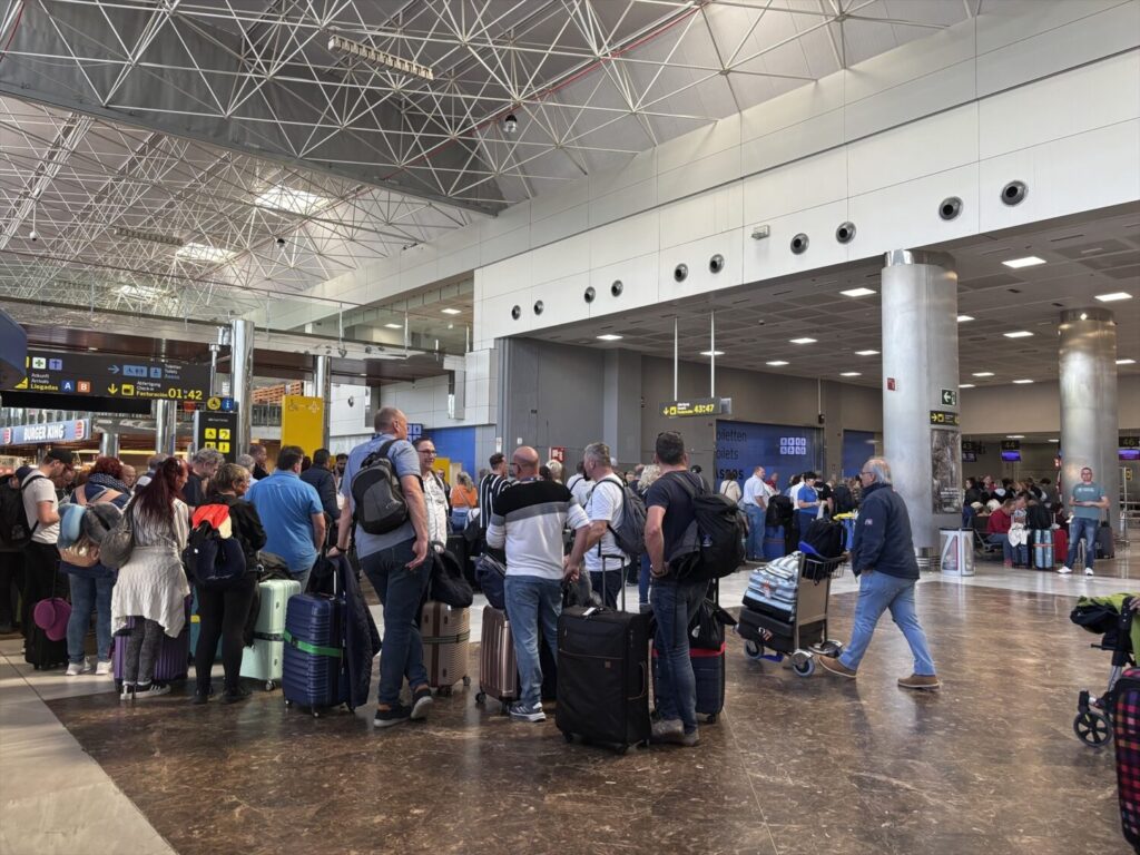 El PP rechaza la subida de las tasas aeroportuarias por ser "muy negativa" para Canarias
