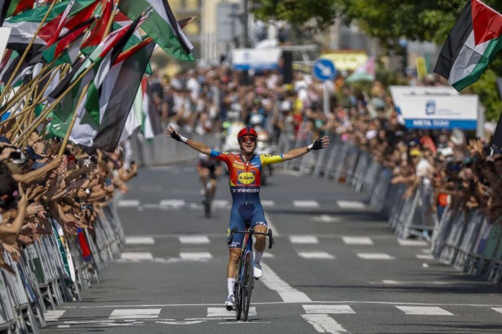 Giulio Ciccone gana la Clásica San Sebastián