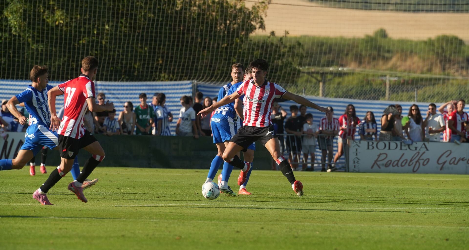Rego, la mejor noticia de la mala pretemporada del Athletic
