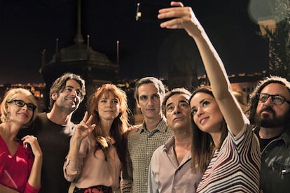 Una imagen de la adaptación española de 'Perfectos desconocidos', dirigida por Álex de la Iglesia. 