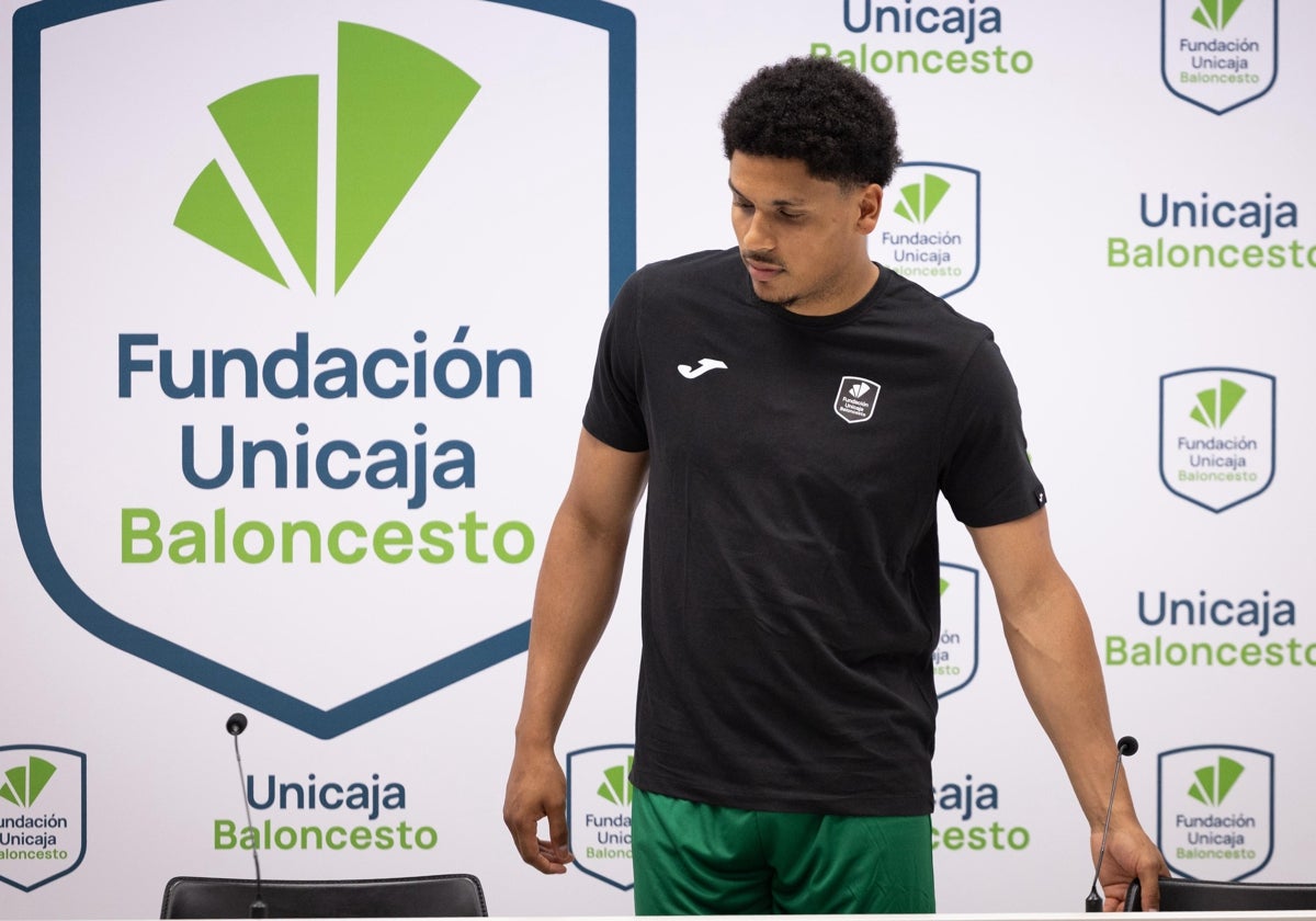 Castañeda se prueba cinco meses después