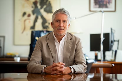 El ministro Fernando Grande-Marlaska, durante la entrevista el pasado viernes en la sede en Madrid de la Dirección General de Protección Civil.
