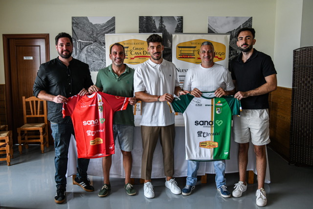 Un campeón del mundo para el cuerpo técnico del Sano Torcal: la magia del Balonmano