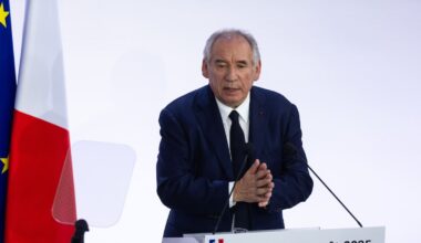 Bayrou se someterá a una moción de confianza el 8 de septiembre por la polémica de su plan de ahorro en los presupuestos franceses | Internacional