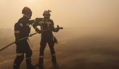 Feijoo habla de «crisis nacional» y pide el Ejército ante cuatro nuevos heridos