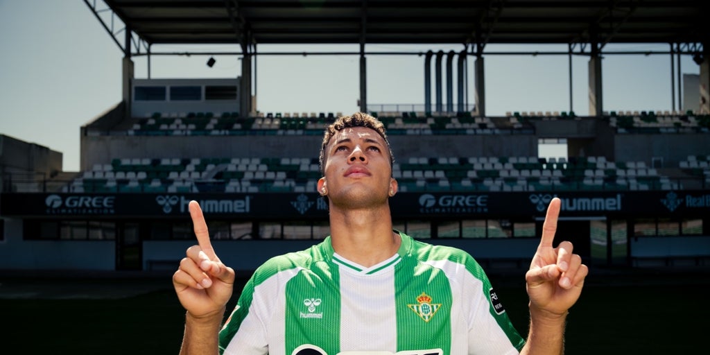 Deossa, en el «top ten» de los fichajes más caros de la historia del Real Betis