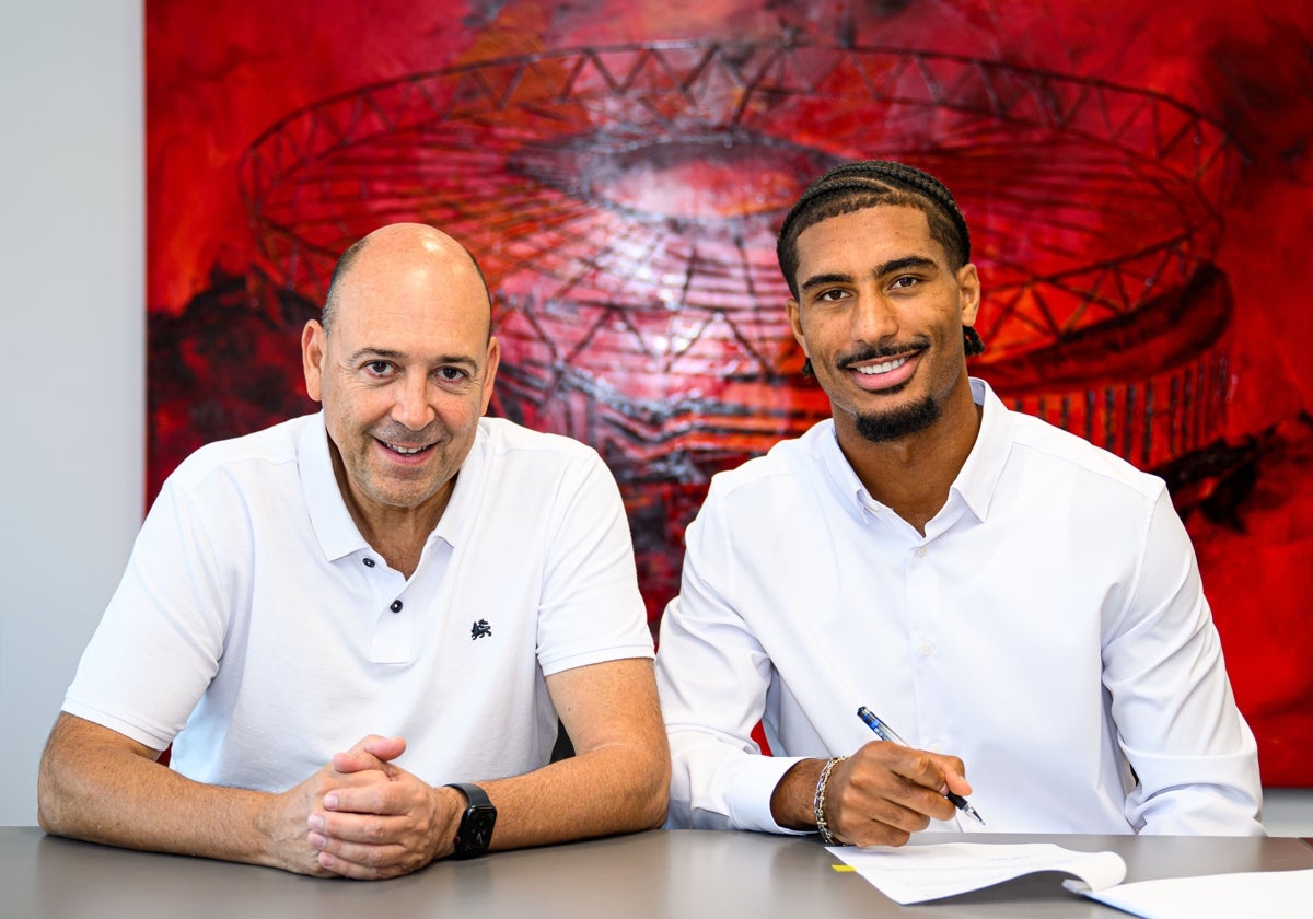 Loïc Badé firma su nuevo contrato con el Bayer Leverkusen