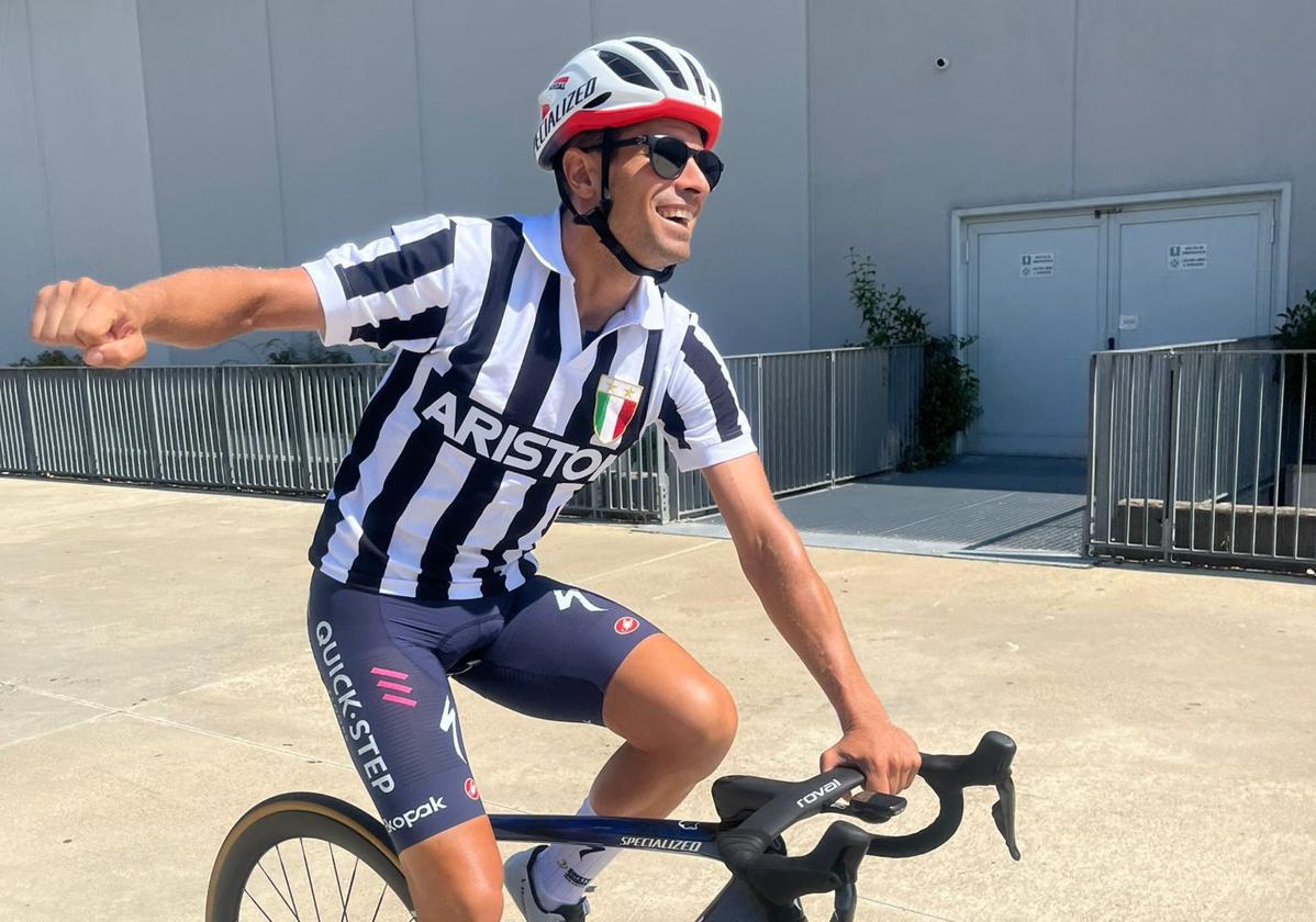 El reproche de Mikel Landa a una conocida aerolínea antes de La Vuelta a España: «¿La recojo yo antes de la etapa 5 o llegará a tiempo?»