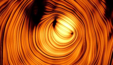 Captan un 'Ojo de Sauron' real que expulsa partículas fantasmales al espacio