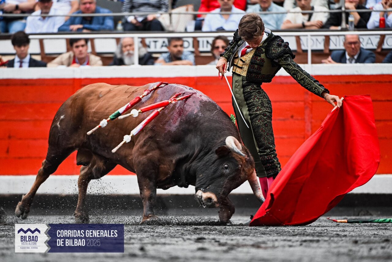 Los naturales de Zulueta calan hondo en Bilbao